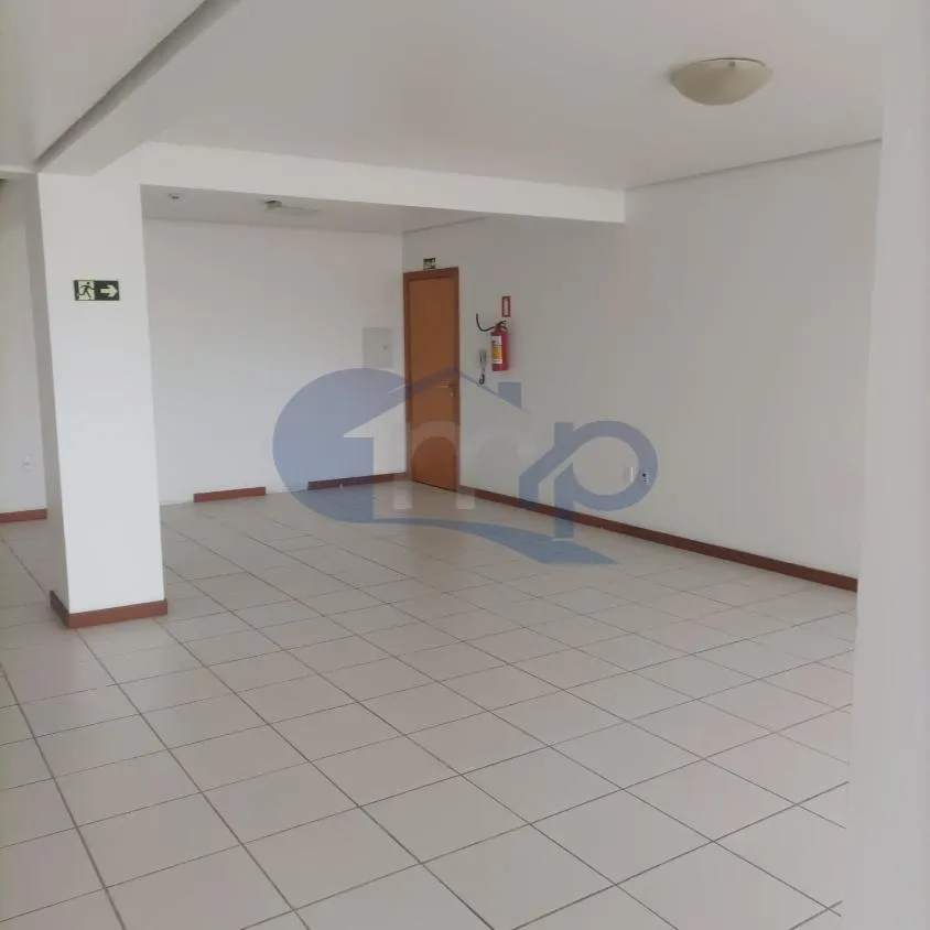 Imagem Sala comercial a venda com 94m² no centro de Torres/RS