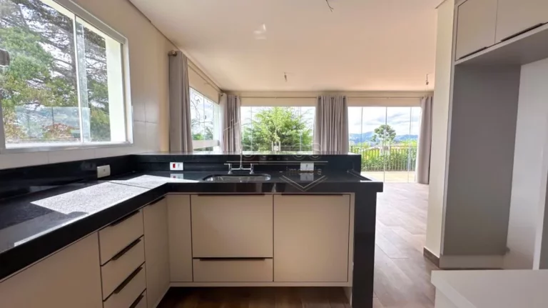 Imagem Casa de Condomínio em Campos do Jordão