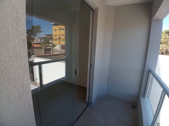 Imagem casa geminada, 2 suítes, lavabo, 1 vaga descoberta