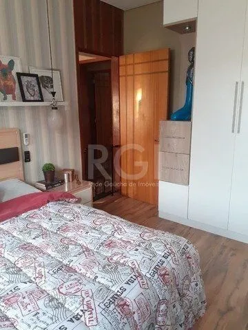 Imagem Casa para Venda - 80m², 2 dormitórios, 1 vaga - Medianeira