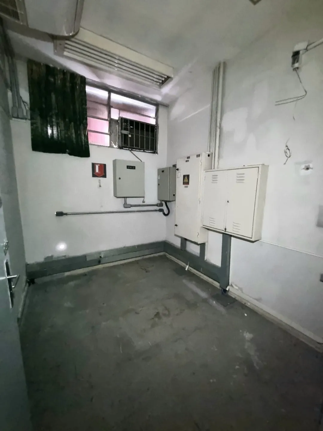Imagem Excelente Oportunidade: Ponto Comercial de Esquina em Moreira César com 300m² e Alta Visibilidade para Novos Negócios