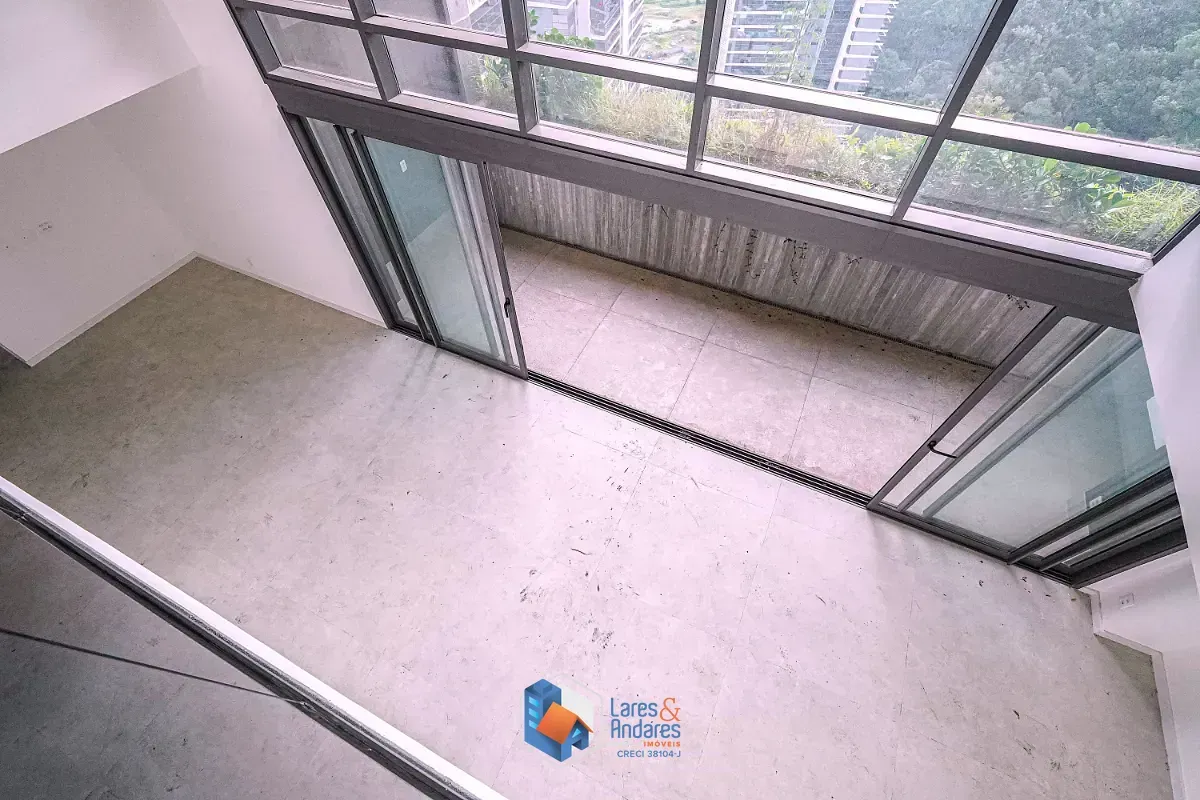 Imagem Duplex para venda em Jardim Fonte do Morumbi com 4 quartos, sendo 4 suítes, 325m²