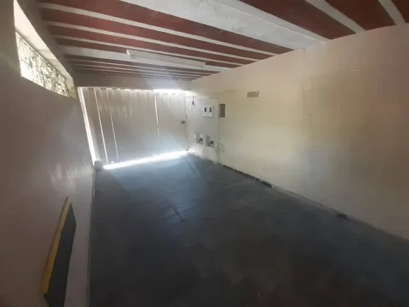 Imagem Casa com 4 Quartos e 2 banheiros à Venda, 400 m²