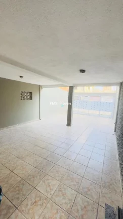 Imagem Imperdível oportunidade: Casa à venda na Guilhermina, Praia Grande-SP! 2 quartos, 1 sala, 2 banheiros, 1 vaga, 125m².