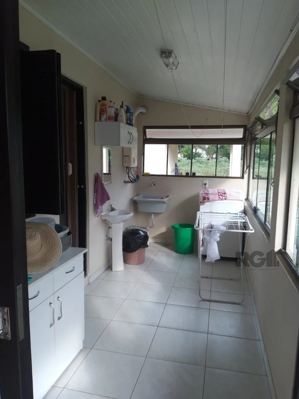 Imagem Sitio 4 dormsw, 1 suíte, vaga de garagem Bairro Sítio Ipiranga