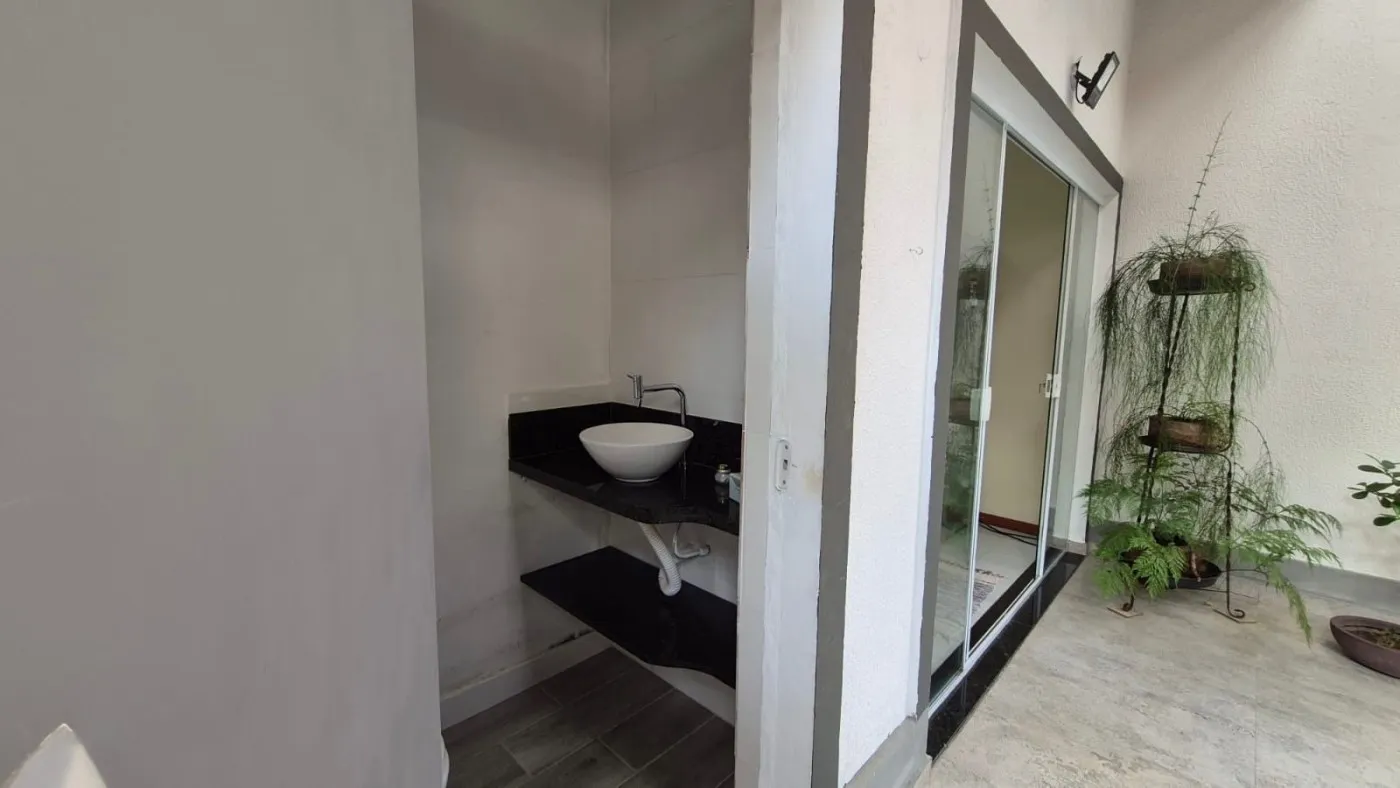 Imagem Casa em Condomínio para Venda em Teresópolis / RJ no bairro Albuquerque