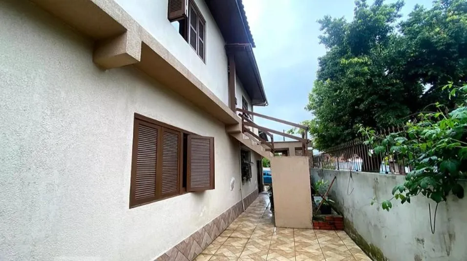 Imagem Sobrado para Venda em Novo Hamburgo / RS no bairro Canudos