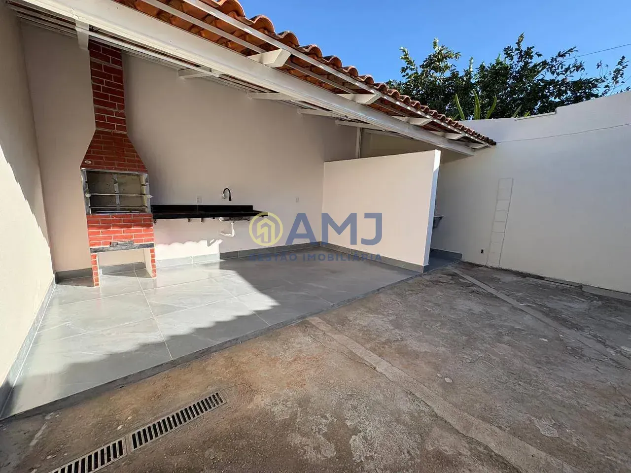 Imagem Casa Totalmente Reformada no Setor Orientville!