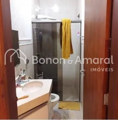 Imagem Casa em condomínio com 180 m² e 3 quartos
