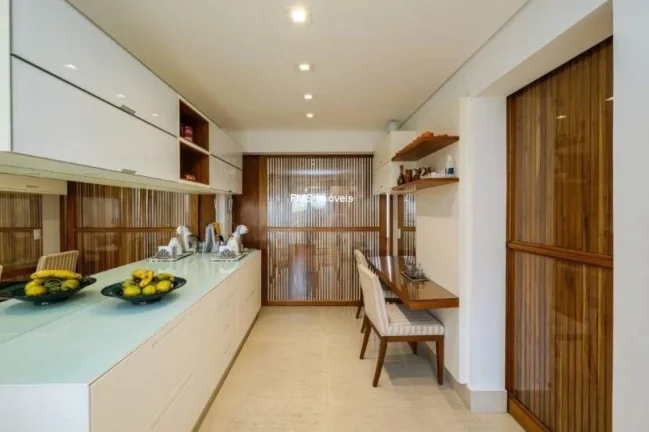Imagem Apartamento à venda na Vila Olímpia, com 3 suítes, 3 vagas.