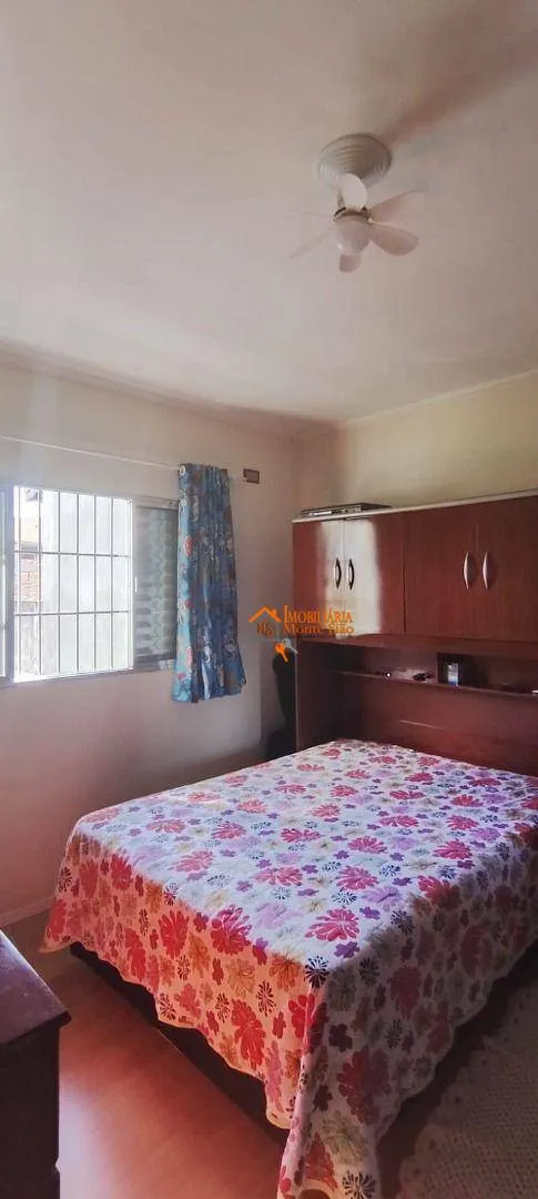 Imagem Sobrado com 3 dormitórios à venda, 240 m² por R$ 550.000,00 - Jardim Las Vegas - Guarulhos/SP