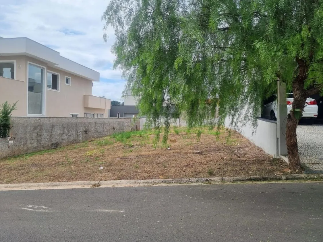 Imagem Oportunidade Imperdível: Lote Exclusivo em Condomínio Vila do Sol em Valinhos