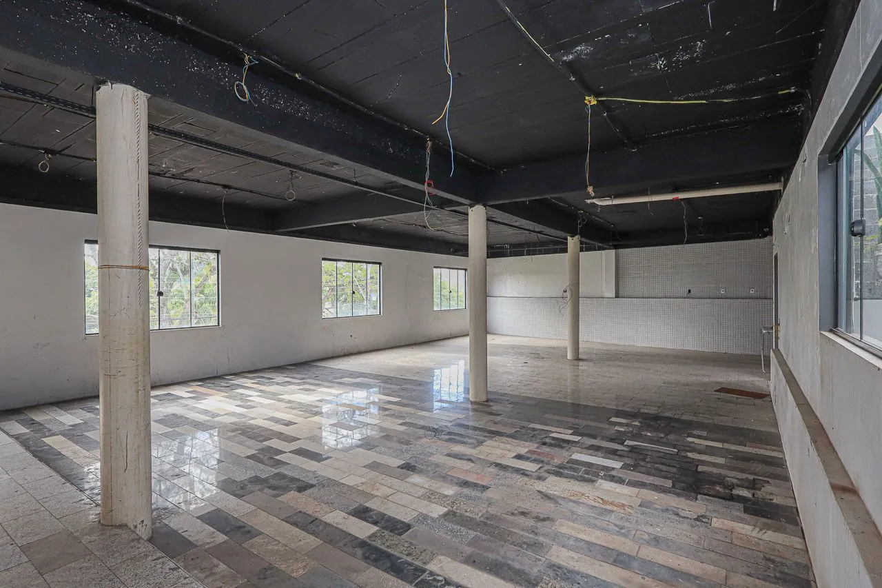 Imagem Pavilhao Comercial, Locação / Venda, 596 m², Bairro Partenon, Porto Alegre