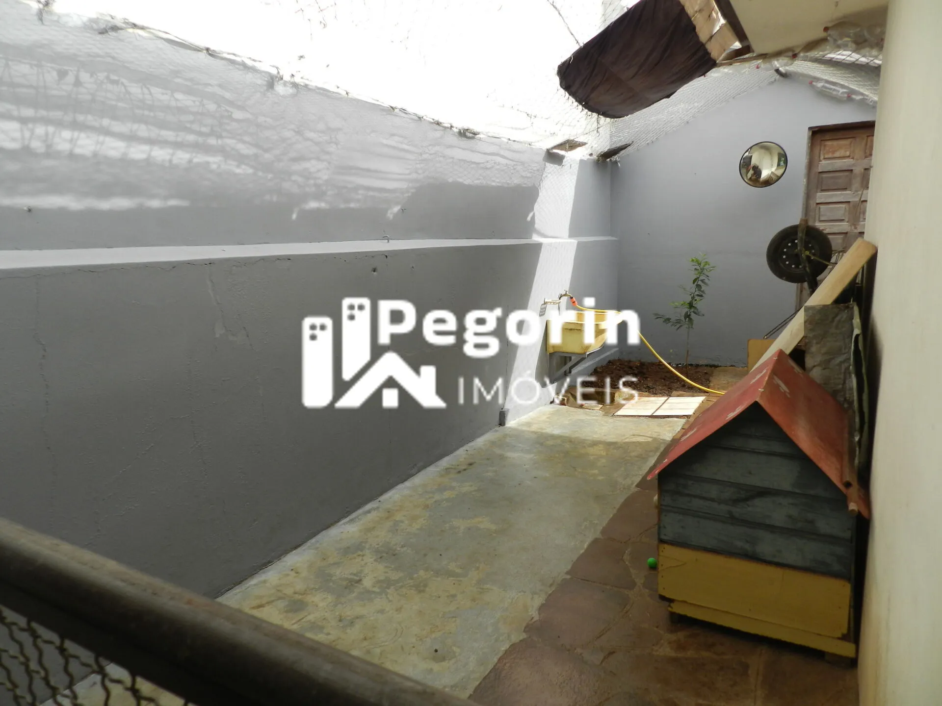 Imagem Casa à venda no Alto Tarumã Curitiba com 4 quartos, 180,00m²