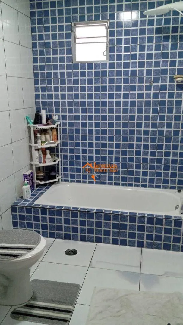 Imagem Sobrado com 6 dormitórios à venda, 250 m² por R$ 800.000,00 - Jardim Almeida Prado - Guarulhos/SP