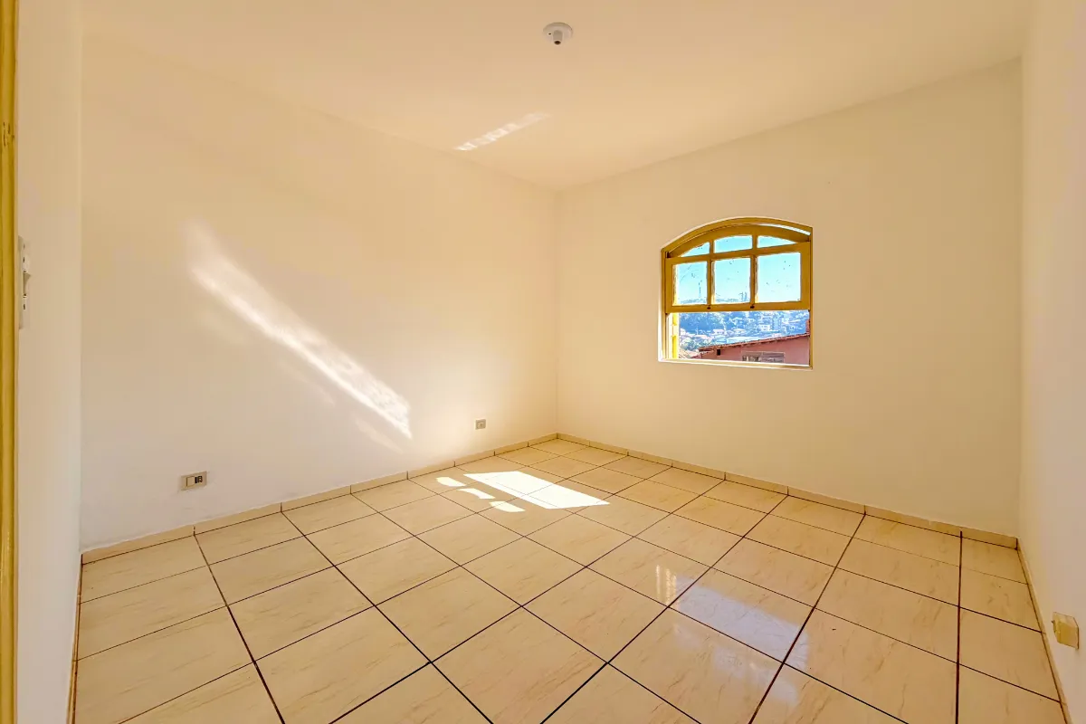 Imagem Casa para venda em Colônia com 2 quartos, 347m2