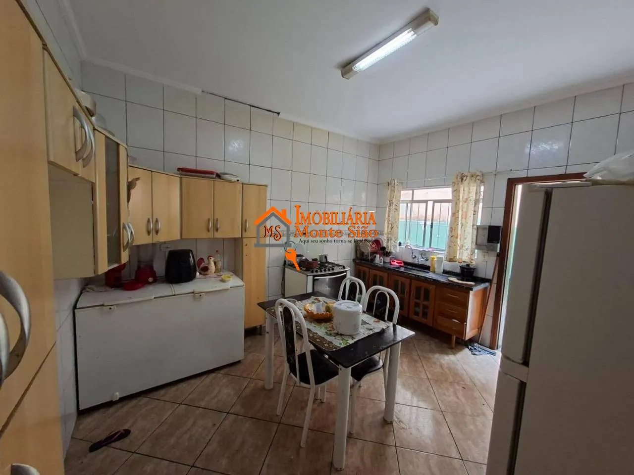 Imagem Sobrado com 5 dormitórios à venda, 200 m² - Paraventi - Guarulhos/SP