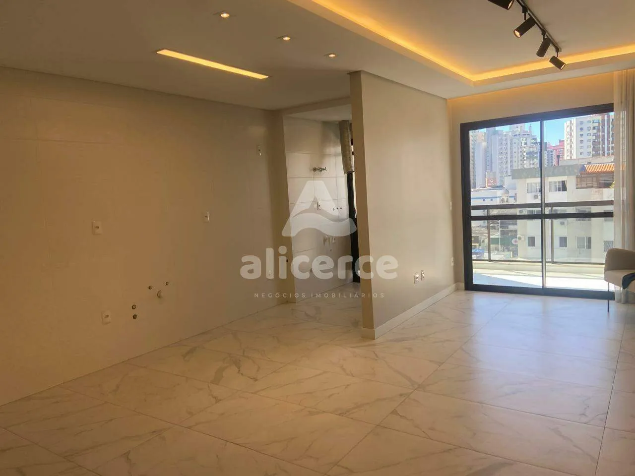 Imagem Apartamento à venda no Kobrasol - São José