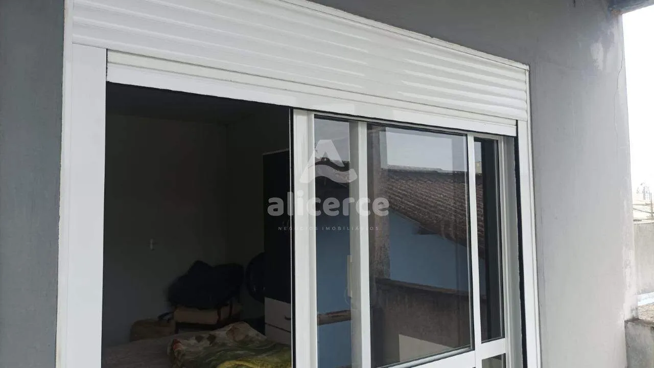 Imagem Oportunidade única - Casa de 2 Pavimento à Venda l 4 Dormitórios I Financiavel - em Palhoça/SC