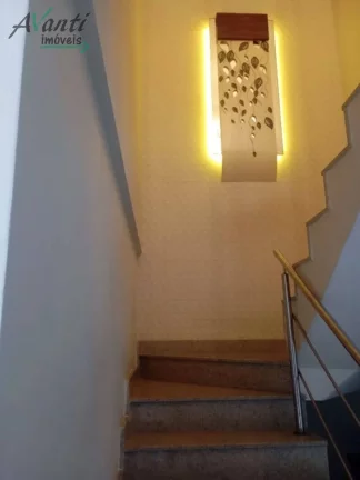 Imagem Cobertura Duplex à Venda no Marapé, Santos – 3 Dorms, 1 Suíte e 2 Vagas – Avanti Imóveis
