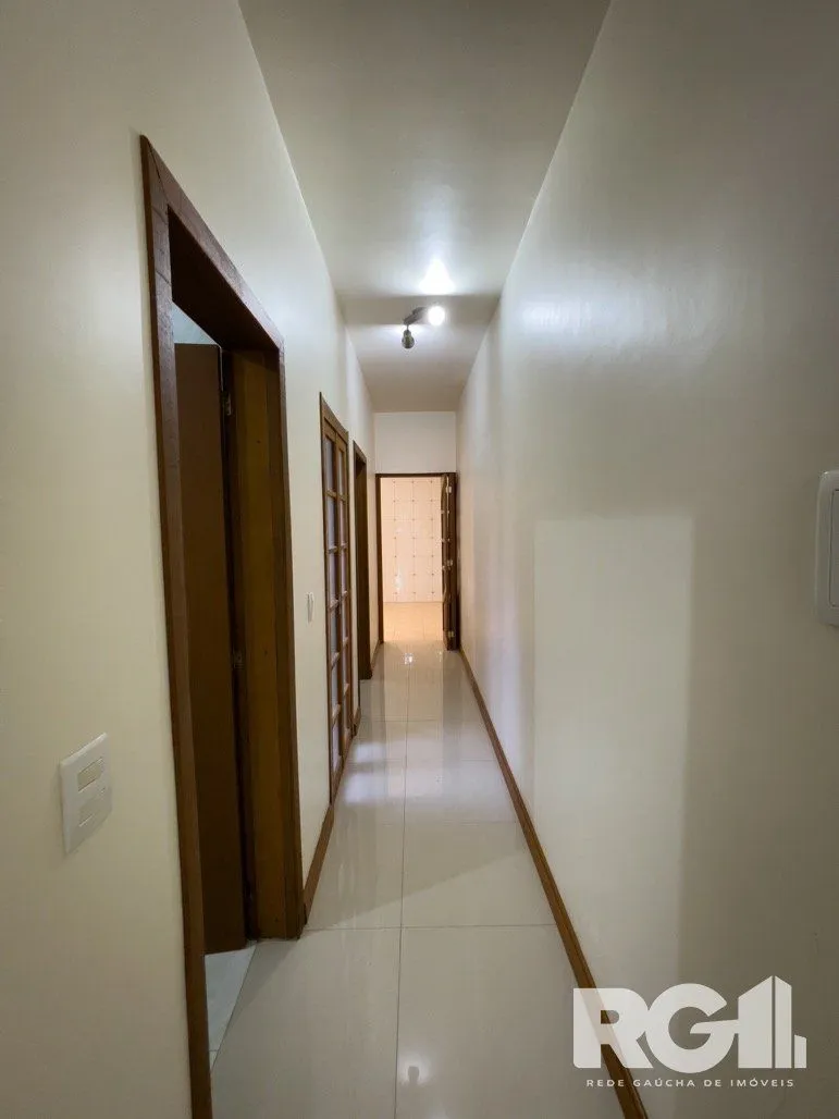 Imagem Casa 4 dormitórios na Azenha.