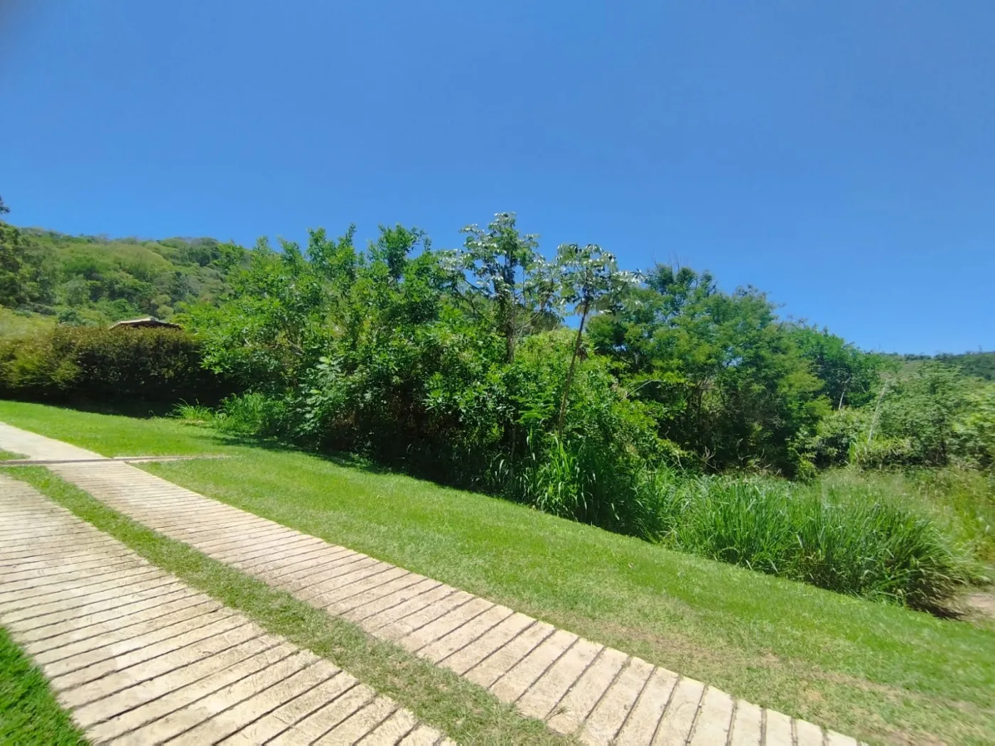 Imagem Terreno em Condomínio para Venda em Areal / RJ no bairro Agriões