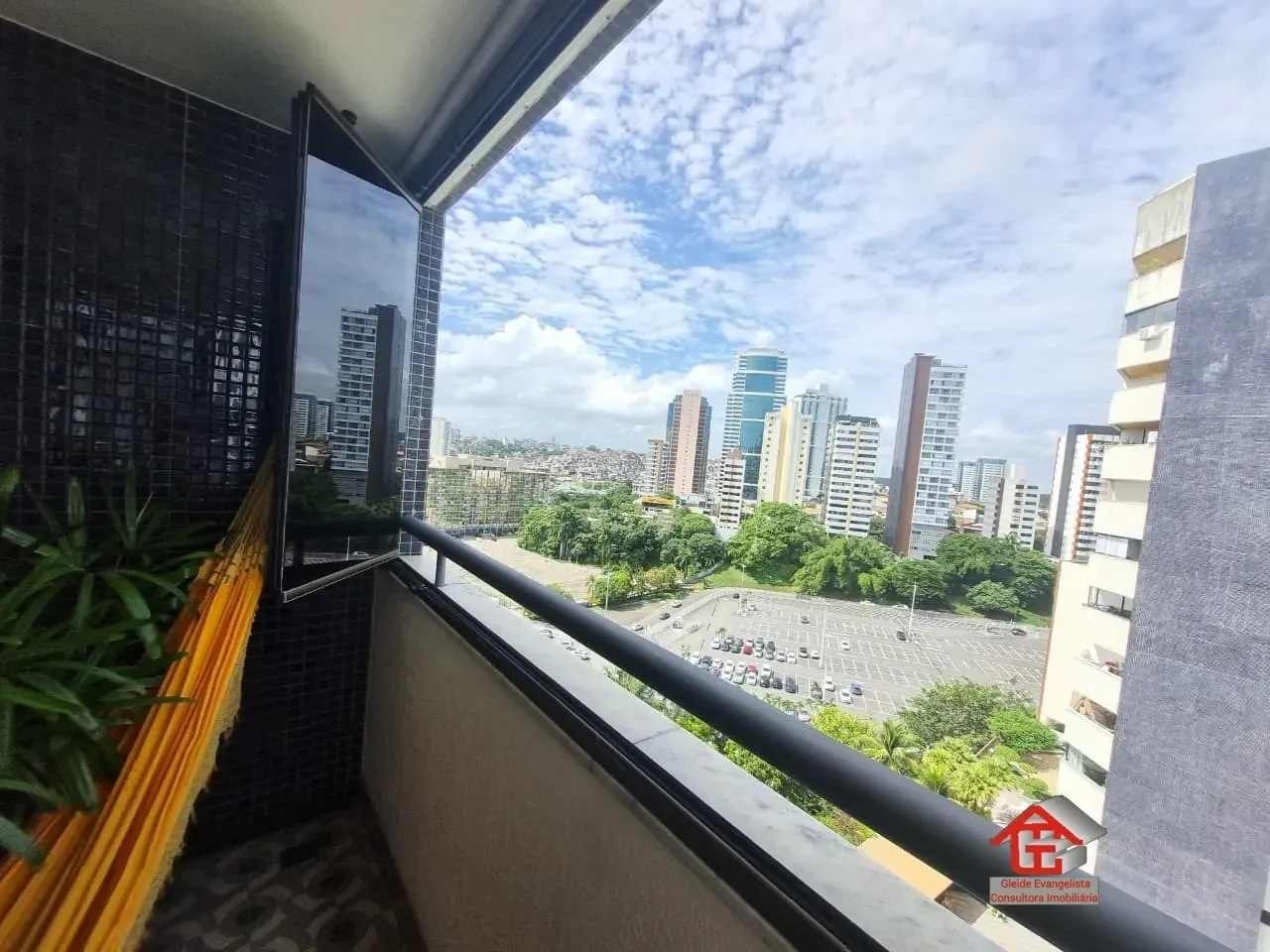 Foto do imóvel Apartamento com 4 Quartos à Venda, 117 m² em Rua Clarival do Prado Valladares, 1 - Caminho das Árvores, Salvador - BA