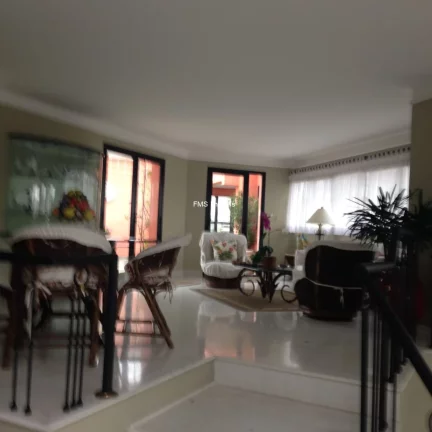 Imagem Cobertura Duplex 4 Dormitórios de 618m² em Moema