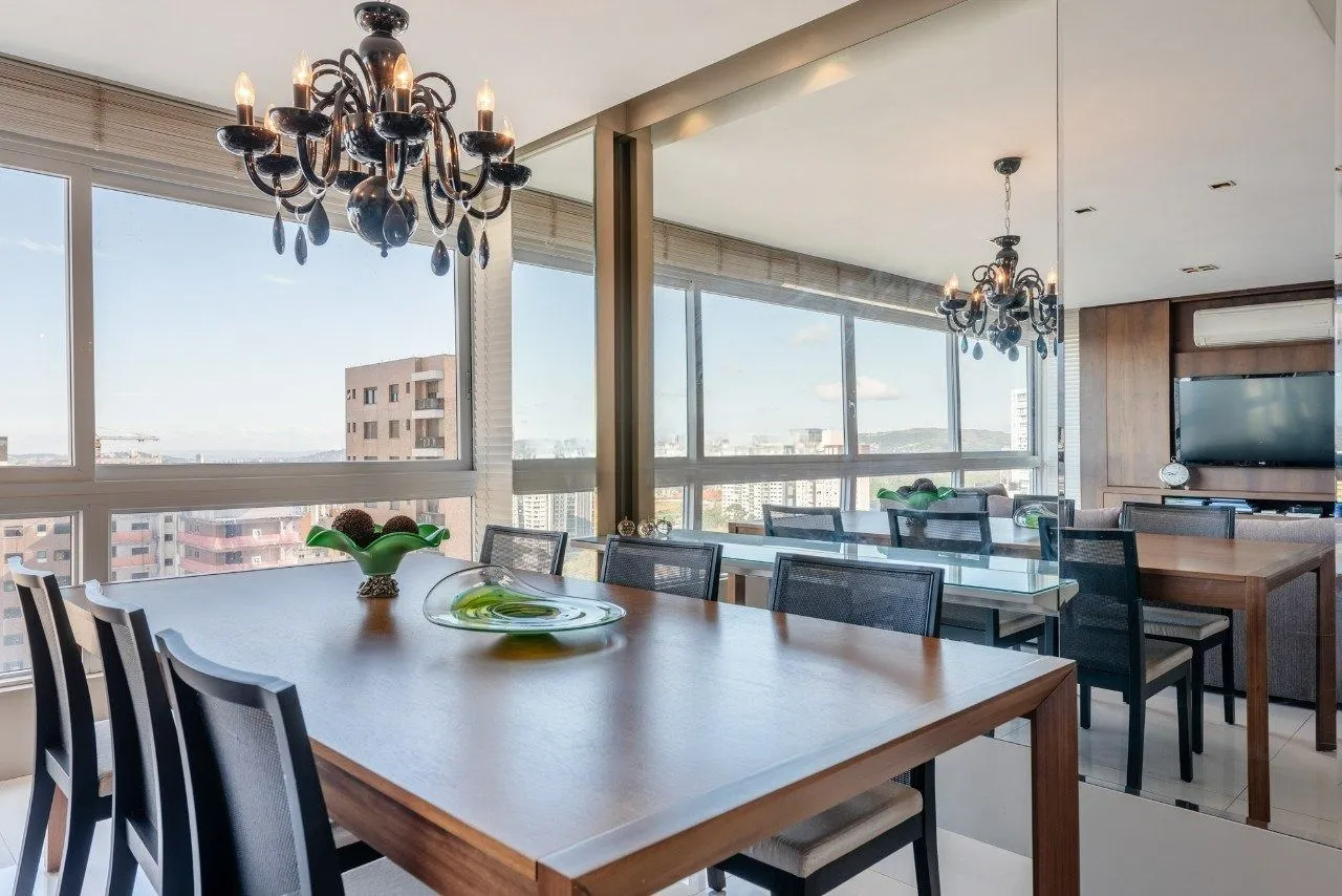 Imagem Apartamento 3 dormitórios, sendo 1 suíte e 2 vagas no Petropolis