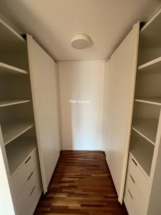 Imagem Apartamento de luxo na Vila Romana: 3 quartos, 1 suíte, 5 banheiros, 3 vagas - 187m² - São Paulo-SP
