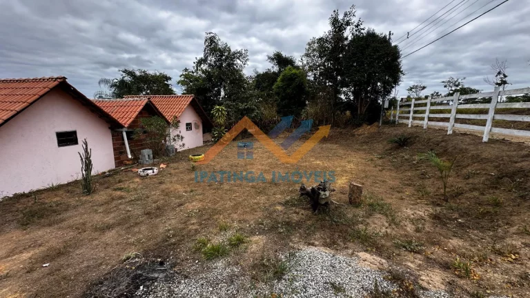Imagem Chácara no Réves com Cháles