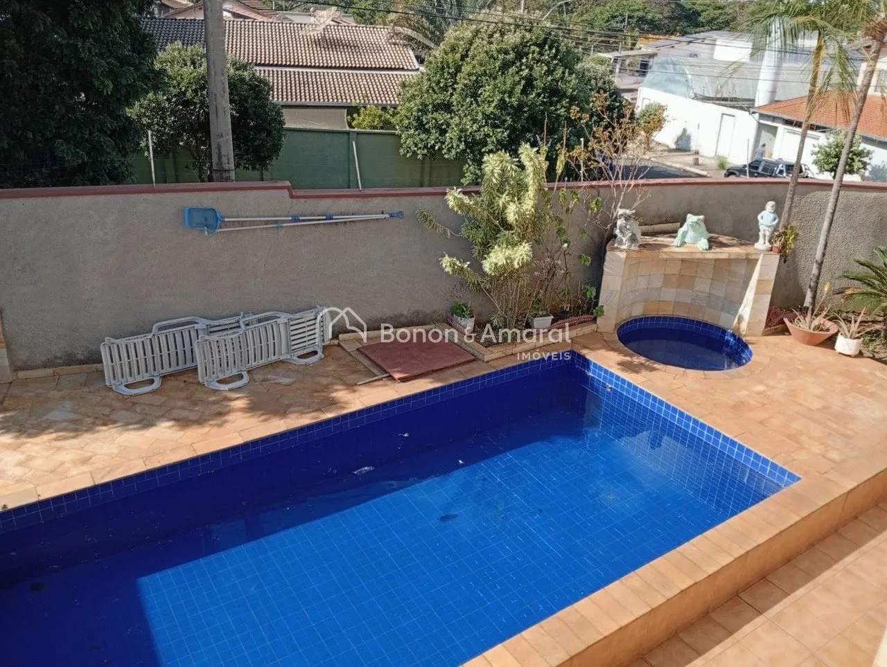 Foto do imóvel Casa a venda com 2 quartos e piscina em Paulínia, SP em Rua Noruega, 124 - Jardim América, Paulínia - SP