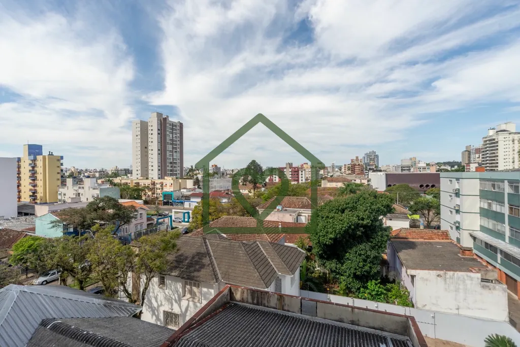 Imagem Excelente apartamento no bairro Menino Deus com 2 dormitórios, sendo 1 suíte. Possui living para 2...