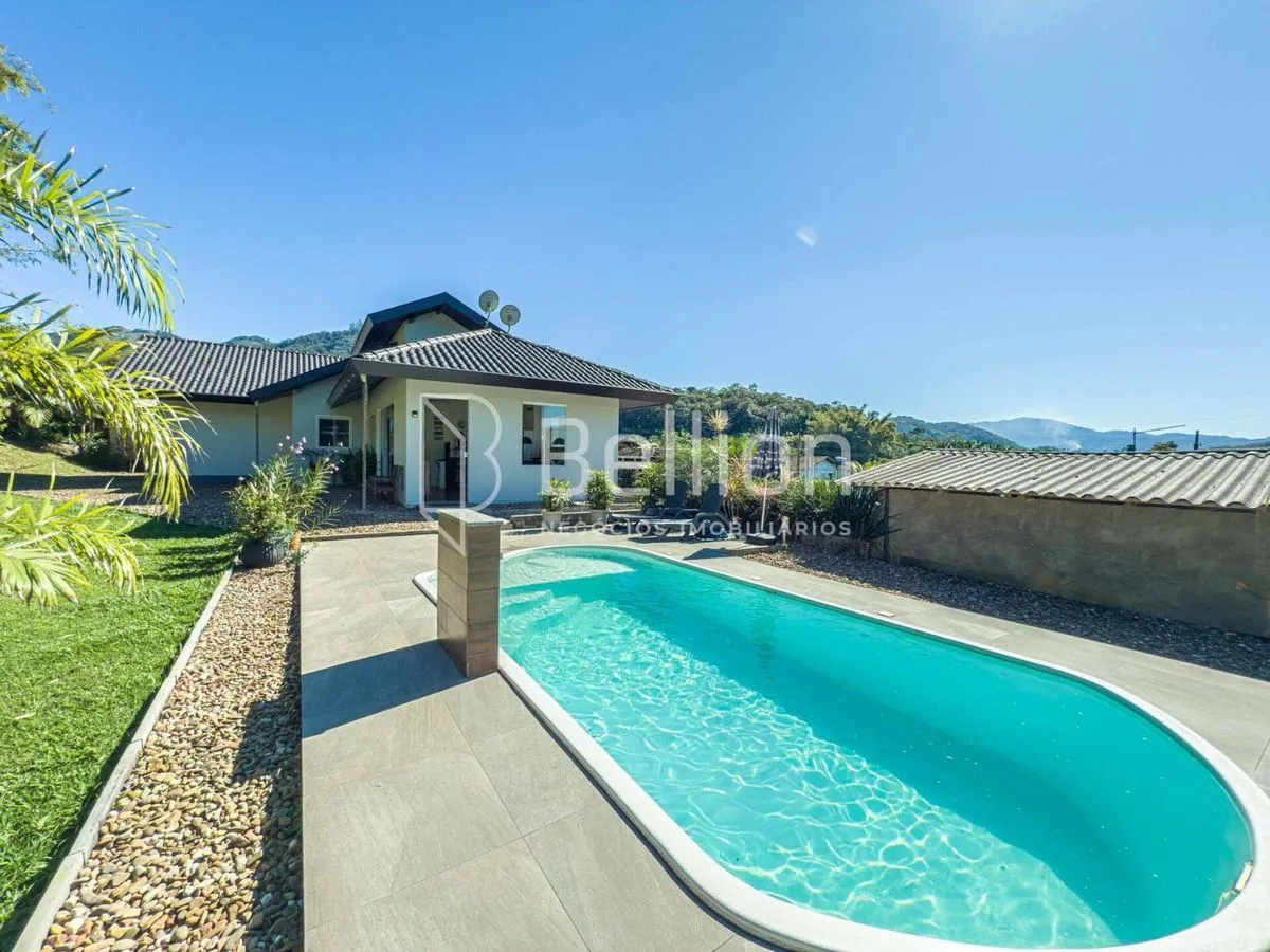 Imagem Casa com 2 lagoas, água corrente e piscina, um verdadeiro paraíso!