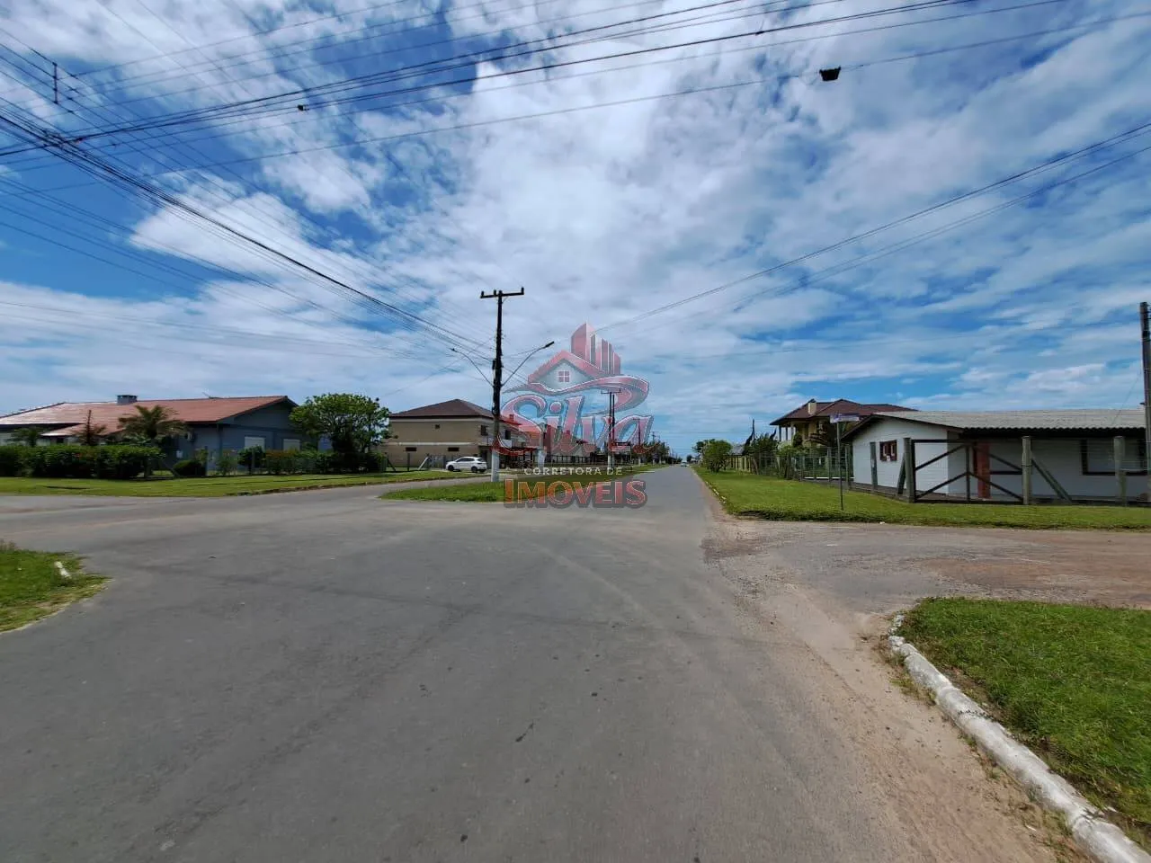 Imagem C627 | Casa 4 dormitórios com piscina em Presidente