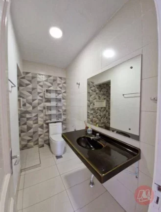 Imagem Apartamento com 3 dormitórios, sacada e 1 vaga. venda, 100 m² por R$ 480.000 - Vila Assunção - Porto Alegre/RS