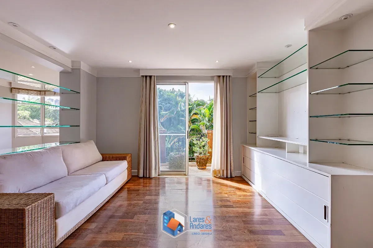 Imagem Casa no condomínio Los Andes para venda com 4 quartos, sendo 4 suítes, 479m²
