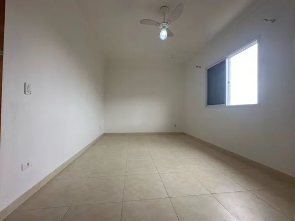 Imagem Deslumbre à Beira-Mar: Sobrado de Luxo com 3 Dormitórios e Mais, seu Refúgio Costeiro Aguarda!