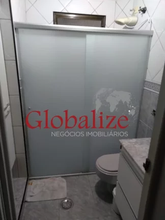 Imagem Apartamento com 2 dormitórios de frente e sacada no primeiro andar no bairro do Boqueirão em Santos (SP) por R$ 340.000,00 !