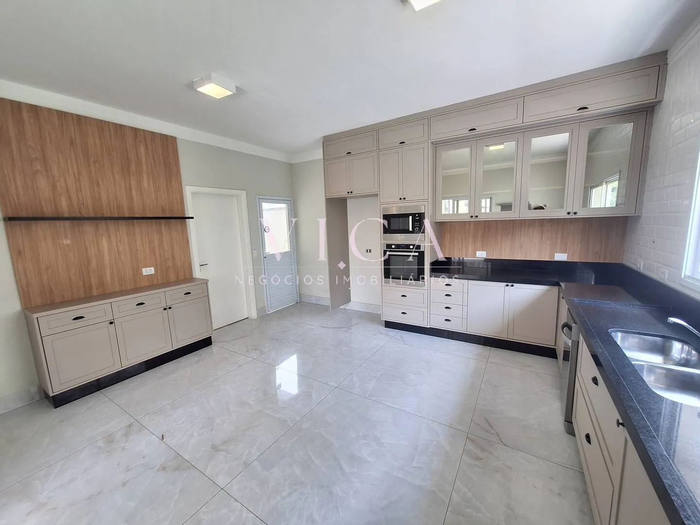 Imagem Casa com 4 suítes, 468m² para venda por R$ 5.000.000 - Alphaville/SP