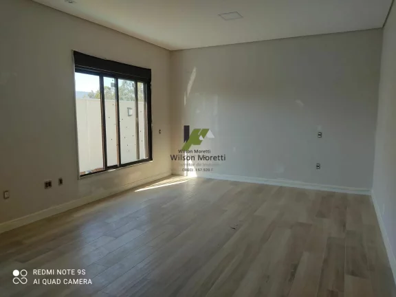 Imagem Casa de Alto Padrão em Condomínio