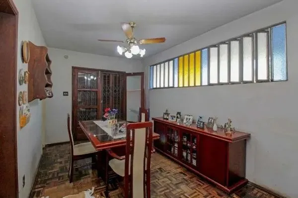 Imagem Casa 3 dormitórios ampla, perto da PUC