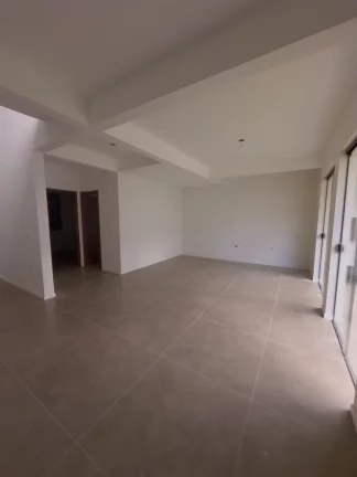 Imagem Casa à Venda em Garopaba-SC: 3 Quartos, 1 Suíte, 124,40m², 1 Vaga, no Ambrósio