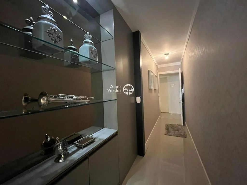 Imagem Vende-se apto no centro de Gramado- 2 Quartos- R$2.100.000,00