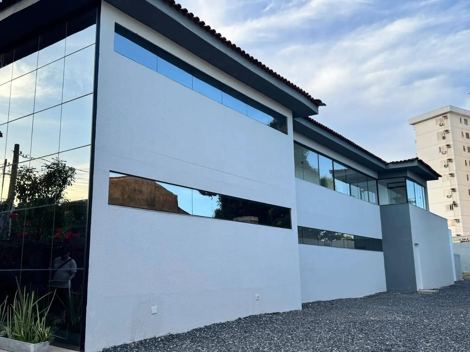 Imagem Prédio comercial para locação no bairro Araés