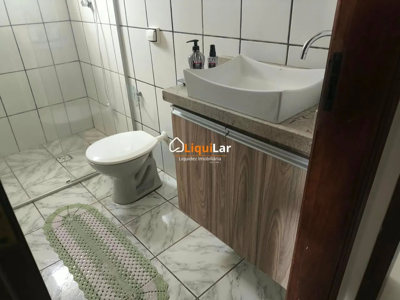 Imagem Casa para Locação Próximo ao Centro com 90 m², Suíte, Mobiliado e Área Gourmet Climatizada