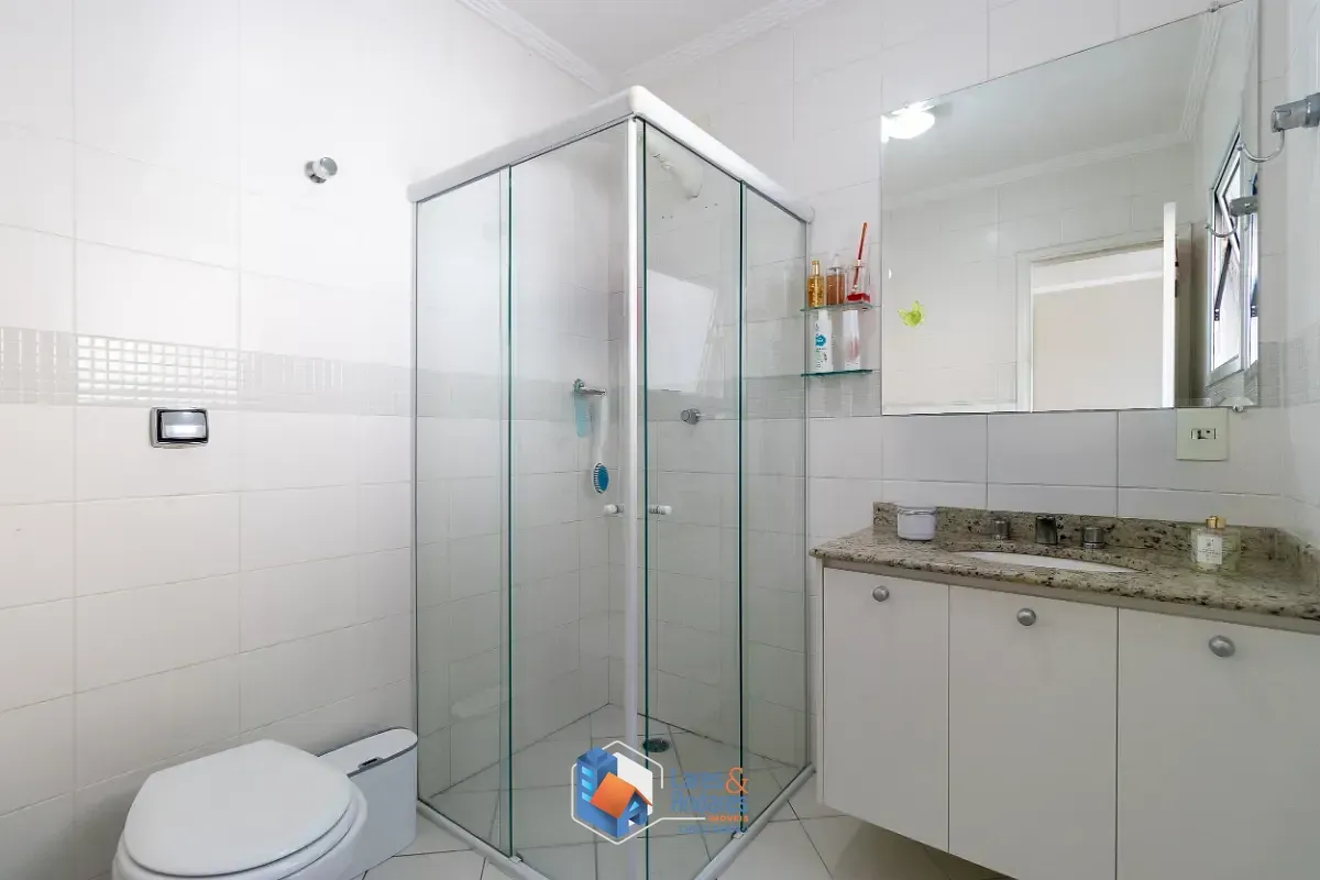 Imagem Casa no condomínio Residencial Recanto dos Pássaros para venda com 3 quartos, sendo 3 suítes, 220m²