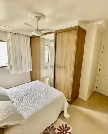 Imagem Apartamento Quadra Mar com 3 dormitórios à venda no Centro de Balneário Camboriú