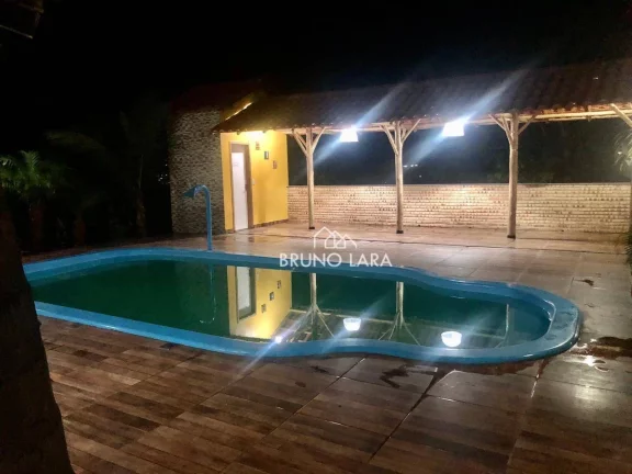 Imagem Sítio com 3 dormitórios à venda, 2520 m² por R$ 550.000,00 - Varginha - Igarapé/MG