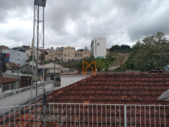 Imagem Casa com 4 dormitórios à venda, 280 m² por R$ 760.000,00 - Varginha - Itajubá/MG